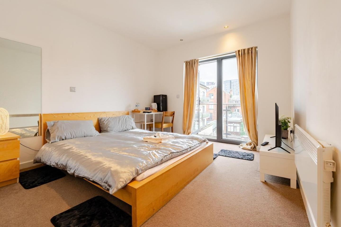 Private Room In Cardiff City Center Exterior photo